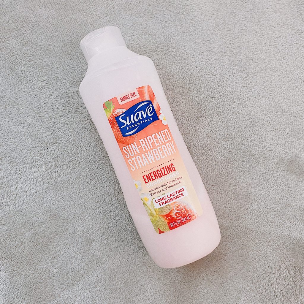 picture of bottle of Suave Essentials Conditioner Conditioner for Dry Hair Strawberry Infused